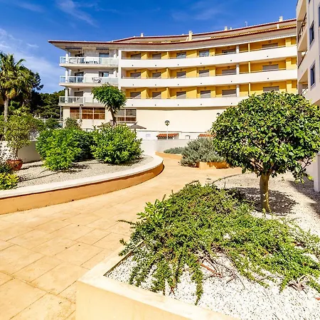 Realrent Calamora *